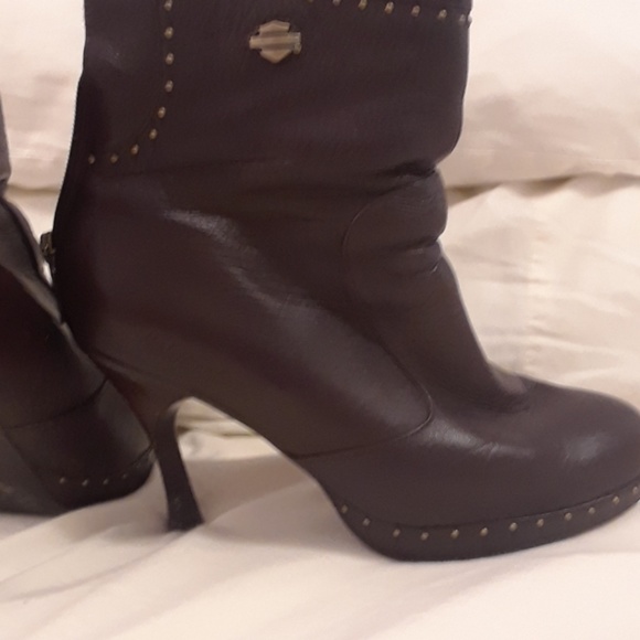Size 9 Leather,  Harley Davidson,  Women's boot. - Picture 5 of 5